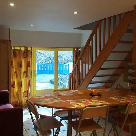 Au Coeur Des Volcans D'auvergne * Ceyssat