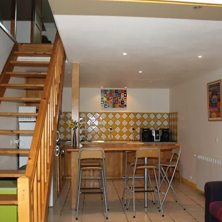 Au Coeur Des Volcans D'auvergne Apartmán